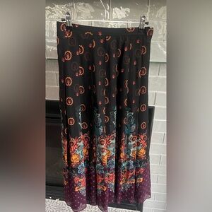 Coldwater Creek Black Floral Print Paisley Pleated  Skirt 100% Silk Lining PXS
